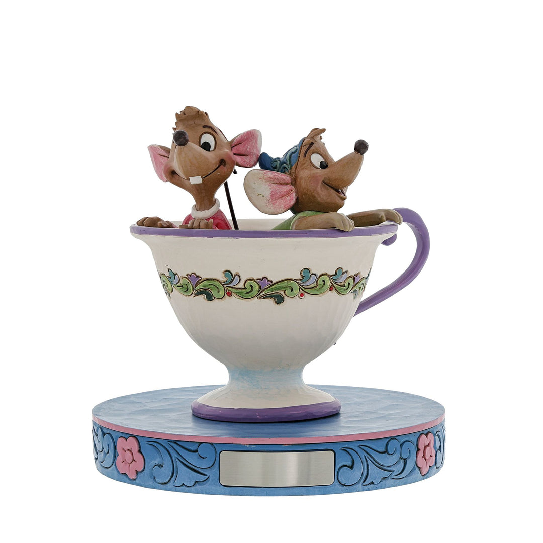 Jaq and Gus in Tea Cup