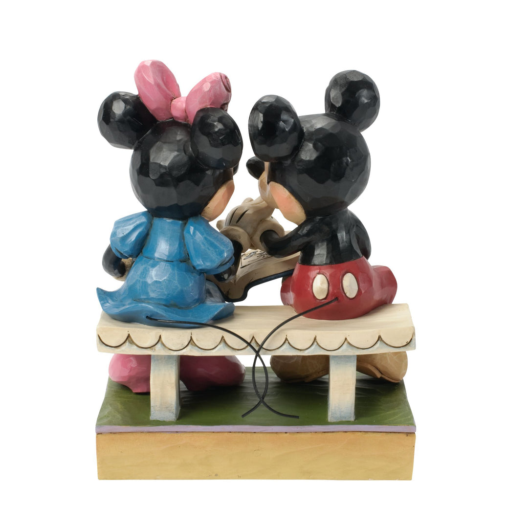 Mickey & Minnie Looking Photos