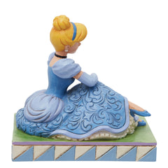 Cinderella Personality Pose